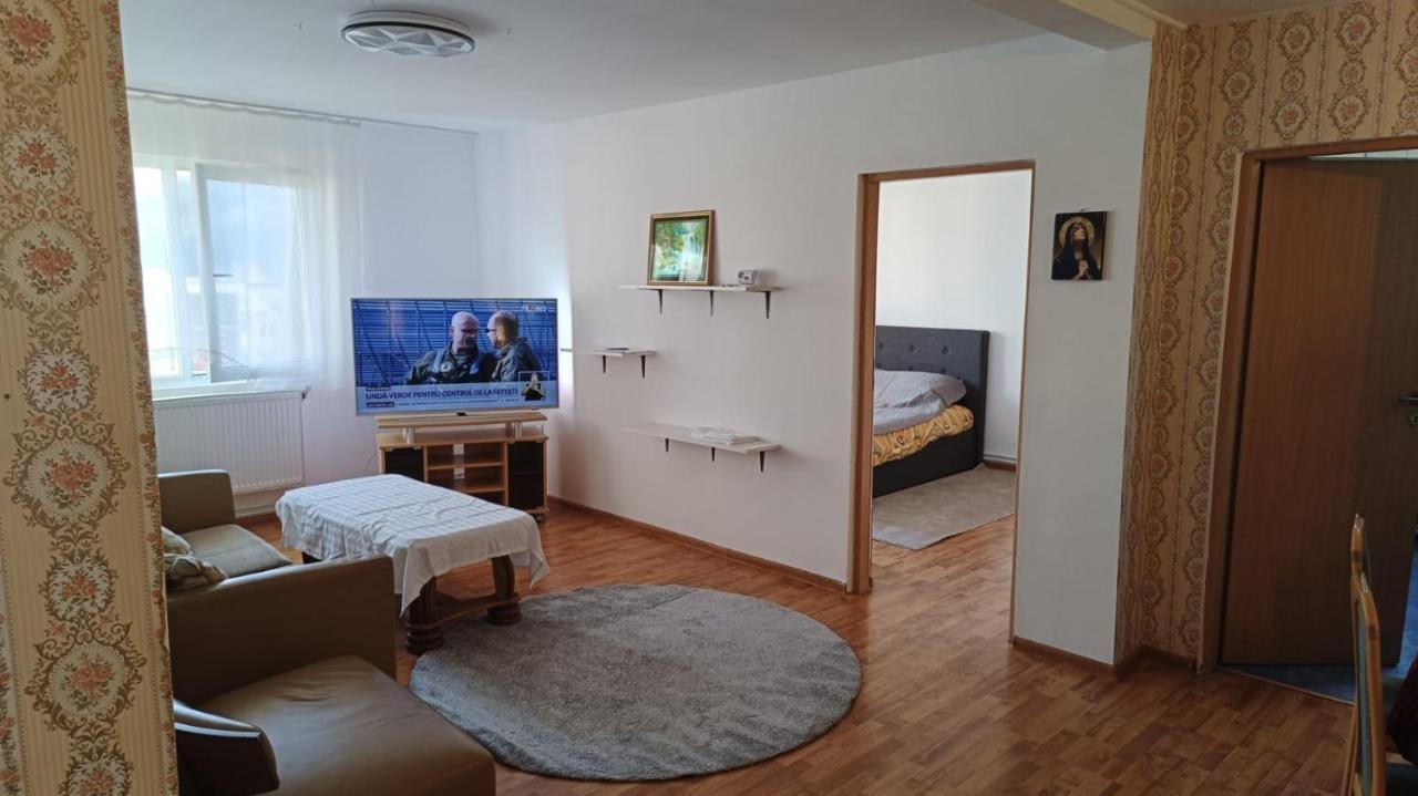 Apartament Marly Cathedral Gura Humorului Luaran gambar